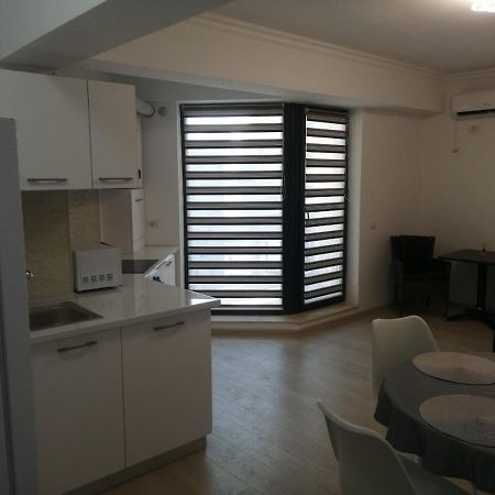 Studio Sebastian Apartment Mamaia Ngoại thất bức ảnh