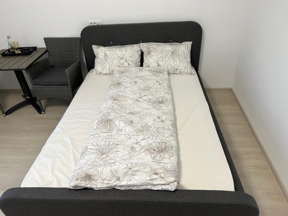 Studio Sebastian Apartment Mamaia Ngoại thất bức ảnh